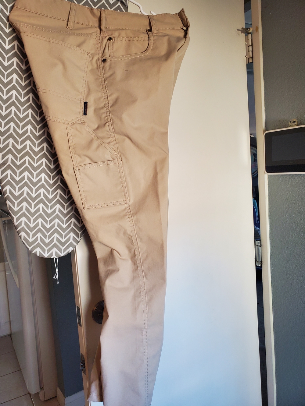Bass Men's Tan Cargo Pants - Utility Workwear